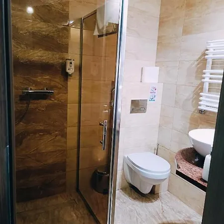 Jola Privatunterkunft *